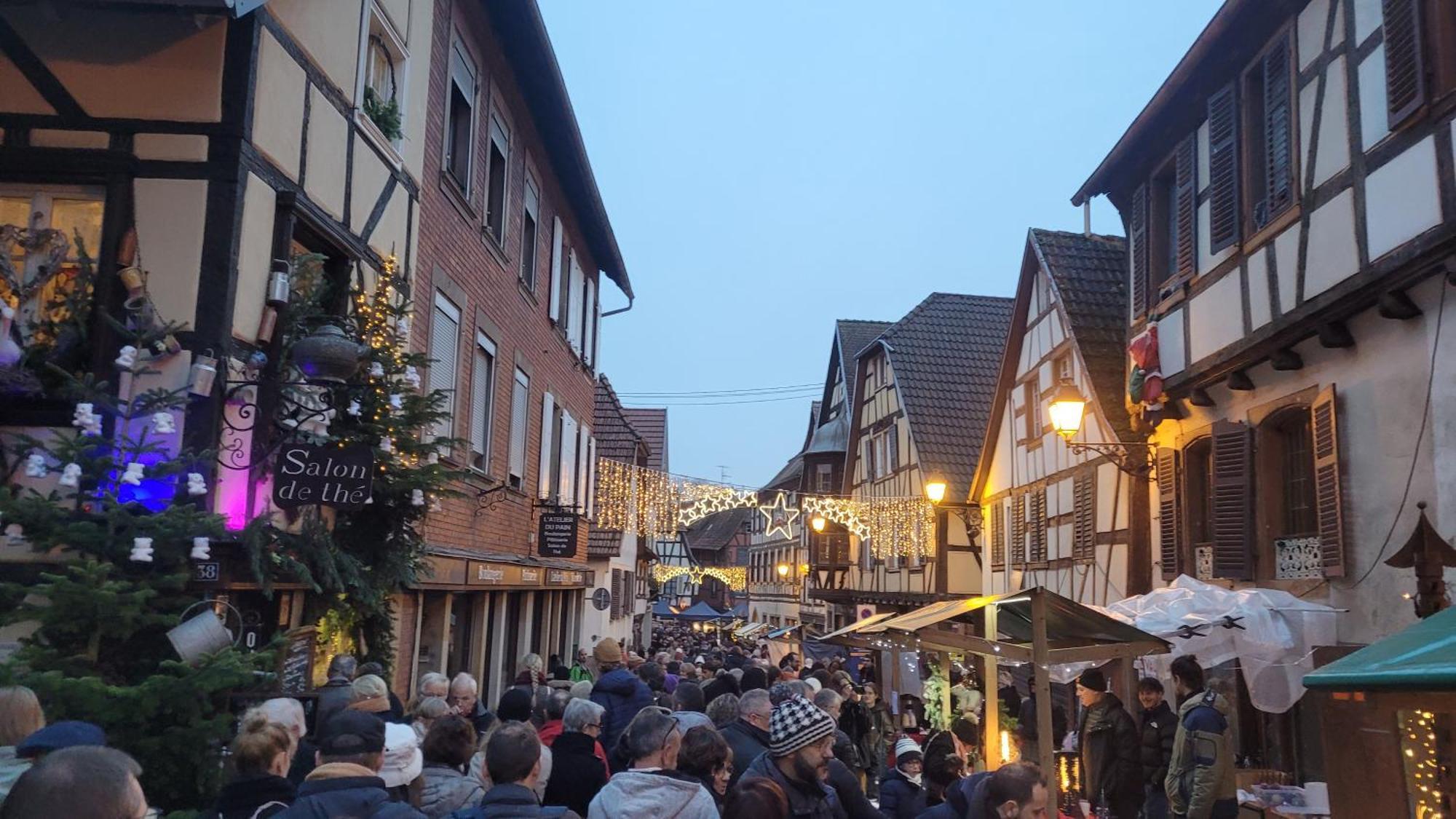 Chambres D'Hotes Du Marche Aux Grains Bouxwiller  Экстерьер фото